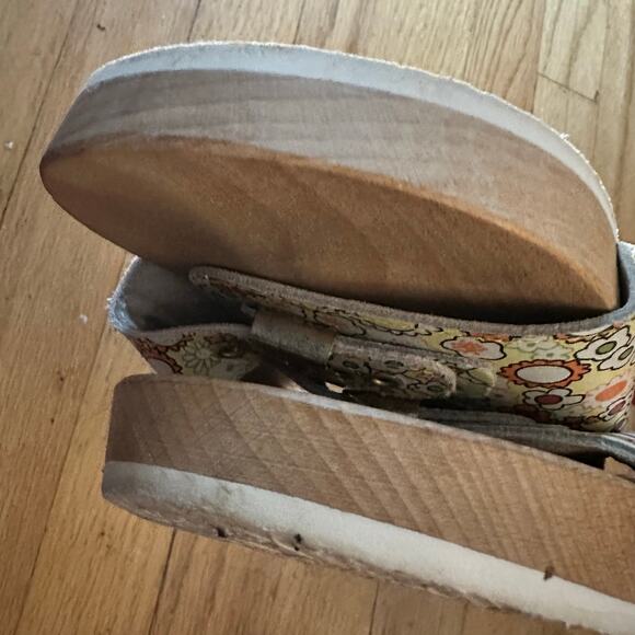 Dr. Scholls Original 10? Exercise Sandals Clogs Floral Daisy Wooden Sole Boho - Picture 11 of 16